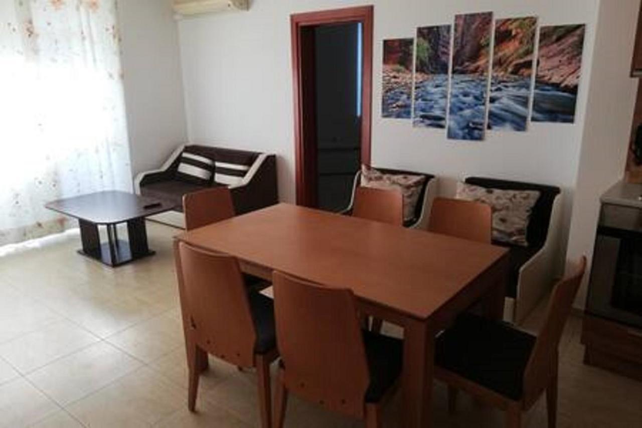 Yves 2 Bed Apart At Sun Village Sunny Beach Not Far Away From The Sea Extérieur photo