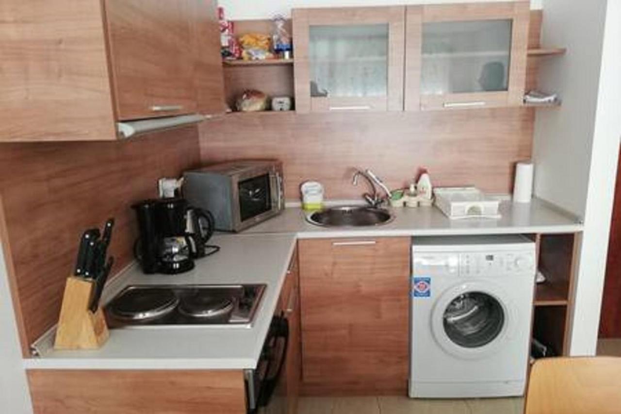 Yves 2 Bed Apart At Sun Village Sunny Beach Not Far Away From The Sea Extérieur photo