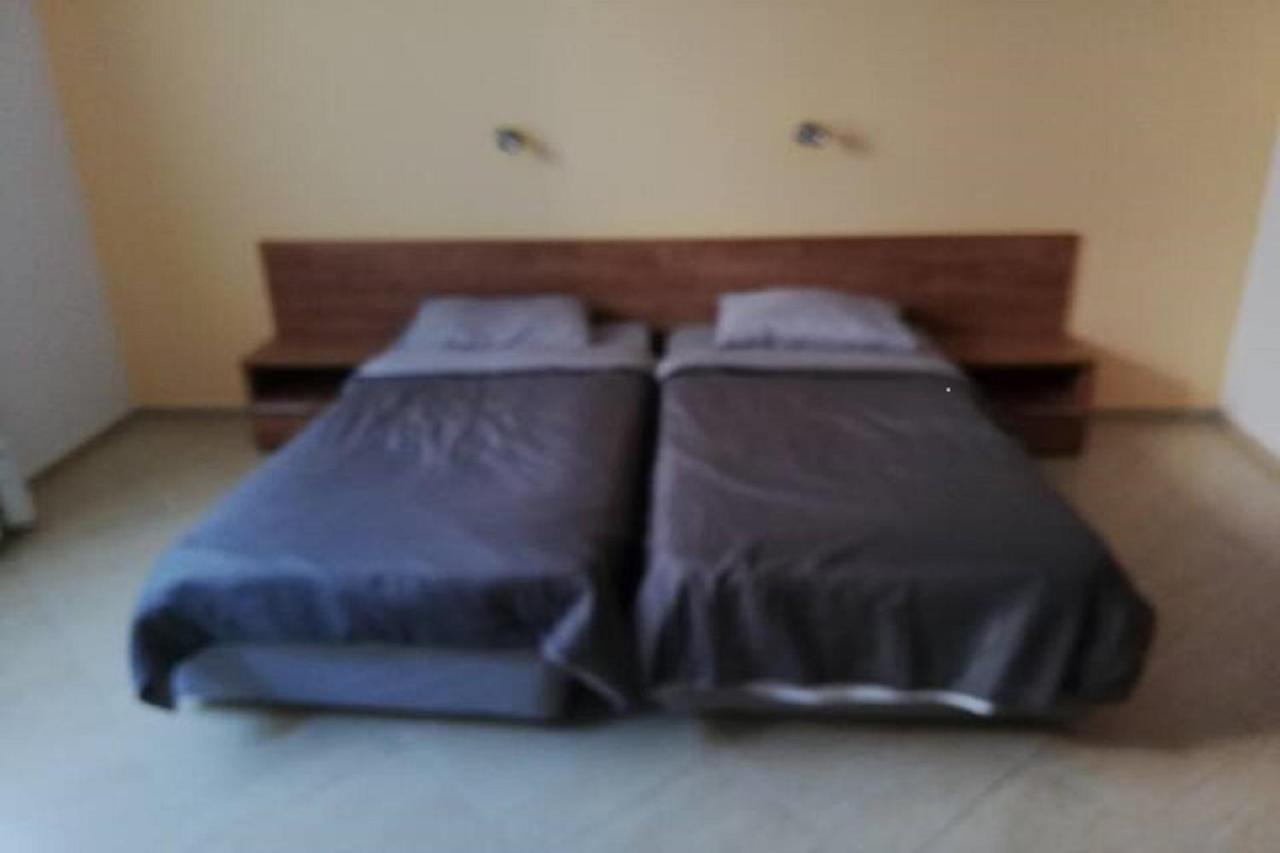 Yves 2 Bed Apart At Sun Village Sunny Beach Not Far Away From The Sea Extérieur photo