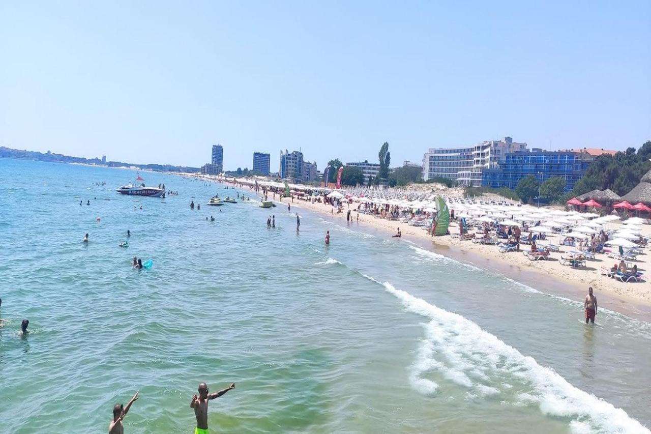 Yves 2 Bed Apart At Sun Village Sunny Beach Not Far Away From The Sea Extérieur photo