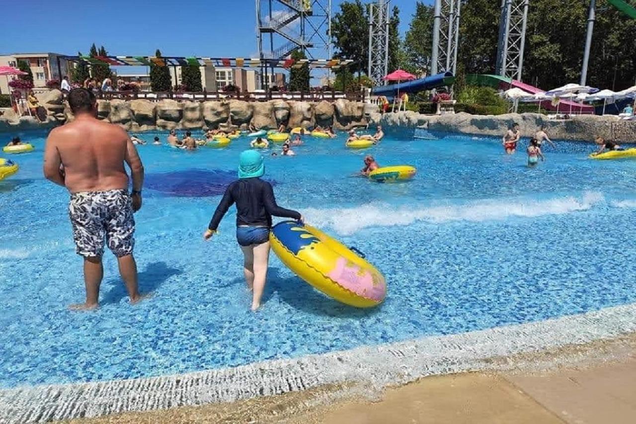 Yves 2 Bed Apart At Sun Village Sunny Beach Not Far Away From The Sea Extérieur photo